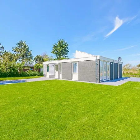 Дом отдыха Familiehuis Noordenwind - Aan Zee Юлианадорп