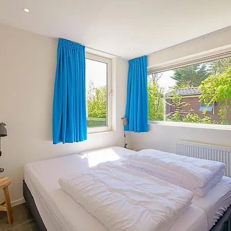 Familiehuis Noordenwind - Aan Zee 줄리아나도르프