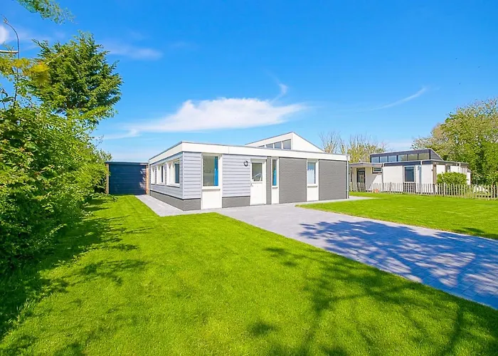 Familiehuis Noordenwind - Aan Zee 줄리아나도르프