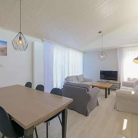 Familiehuis Noordenwind - Aan Zee *