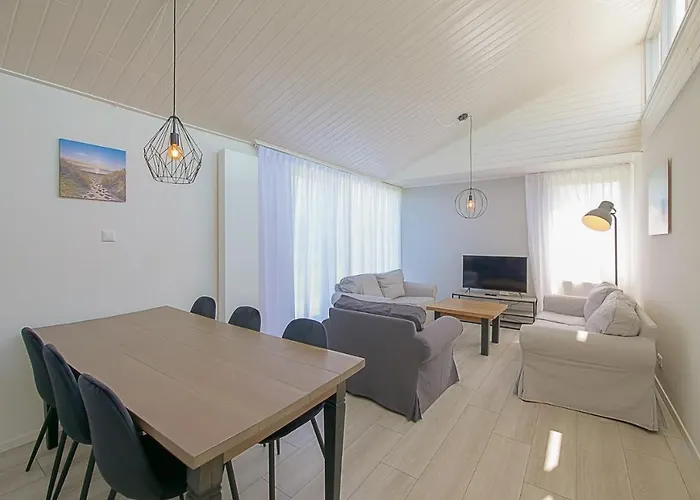 Familiehuis Noordenwind - Aan Zee *